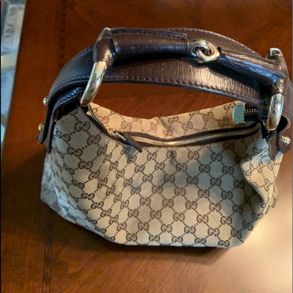 Gucci - Picture 1 of 6